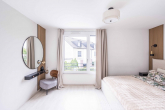 OG Schlafzimmer Blick in den Garten - Großzügiges Reihenmittelhaus zum Wohlfühlen in familienfreundlicher ruhiger Wohnlage